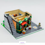 *NEW* UNBRANDED MOC 10350 Tudor Corner Building Blocks Icons With 8 Figures